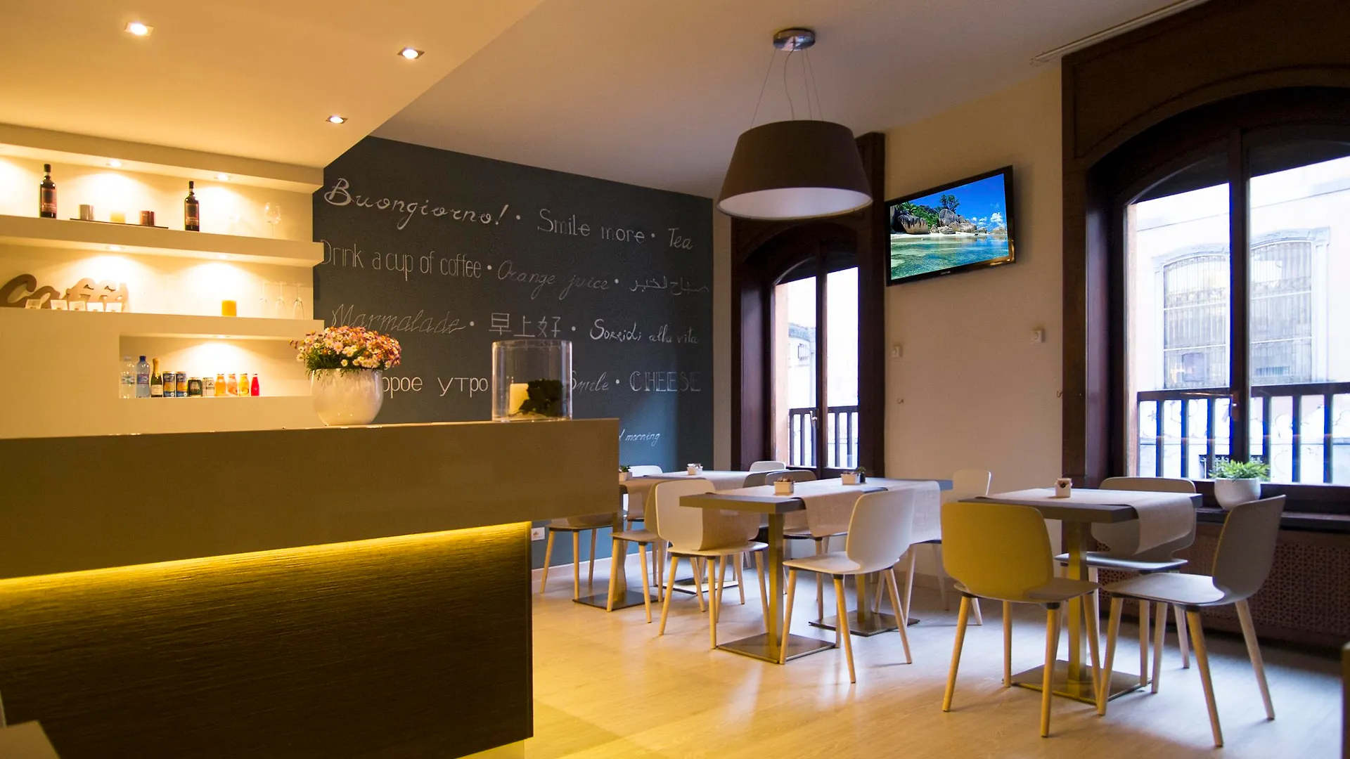 Hotel Ares Milano 3*, Milan