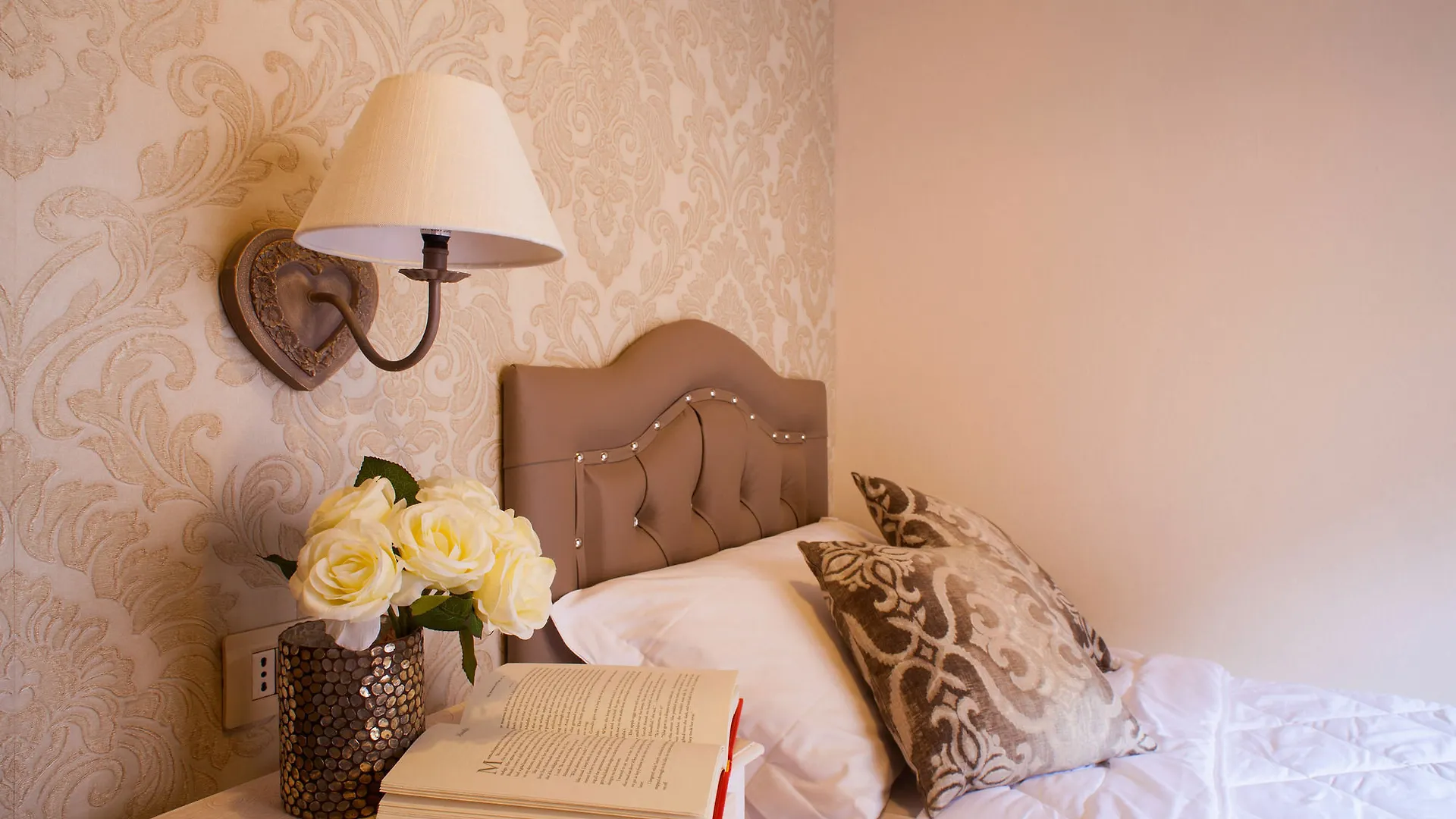 Hotel Ares Milano Milan